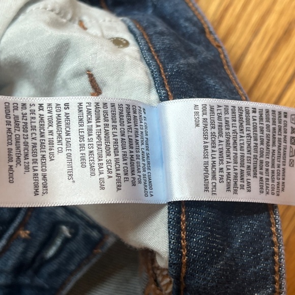 American Eagle Stretch Jeans size 0 - Picture 7 of 7